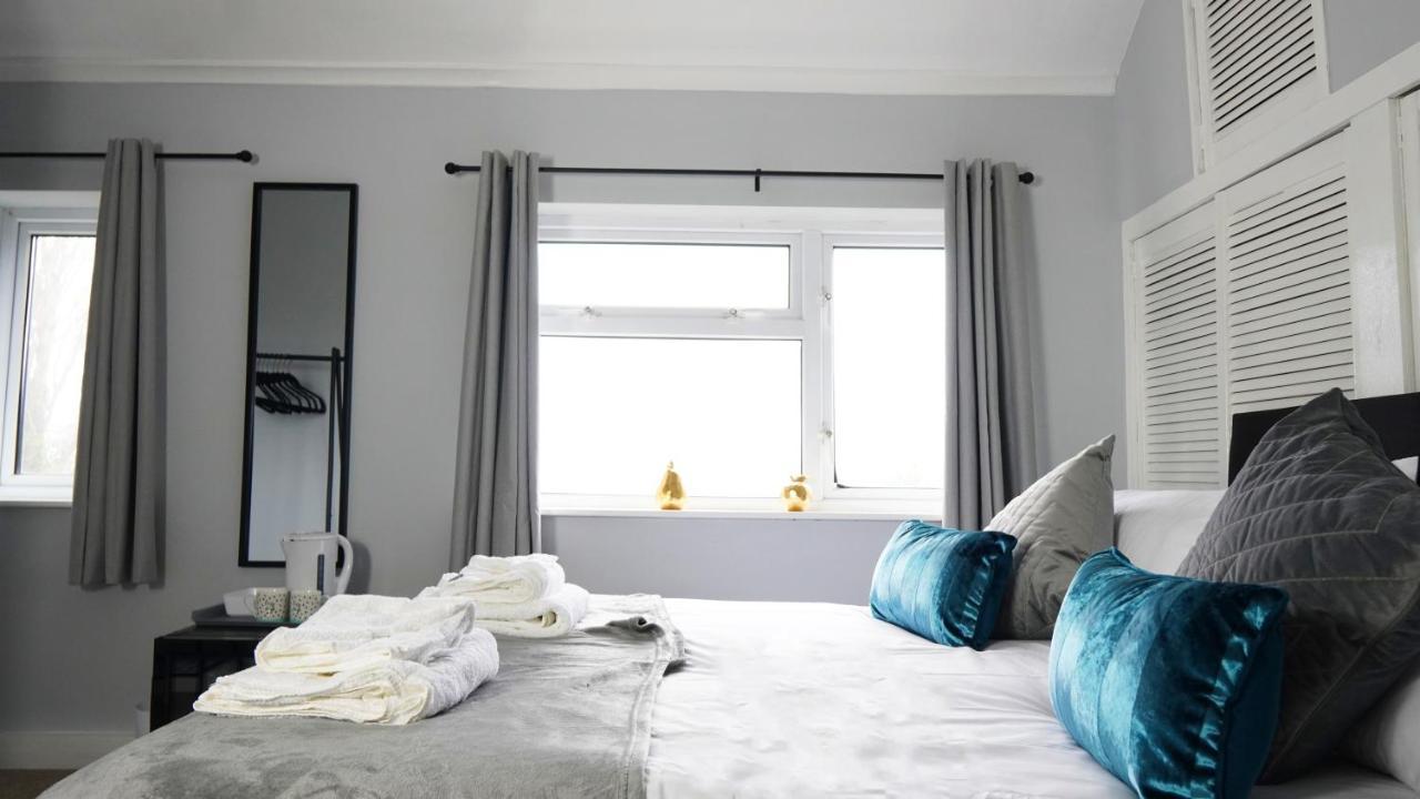 Portobello House - Four Bedroom House Perfect For Contractors - Sleeps 6 - Free Parking ウォルヴァーハンプトン エクステリア 写真