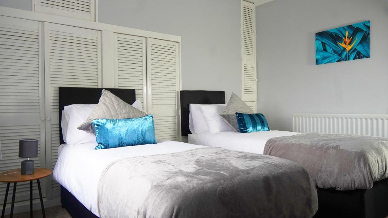 Portobello House - Four Bedroom House Perfect For Contractors - Sleeps 6 - Free Parking ウォルヴァーハンプトン エクステリア 写真
