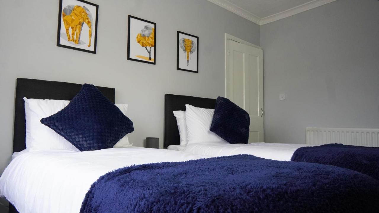Portobello House - Four Bedroom House Perfect For Contractors - Sleeps 6 - Free Parking ウォルヴァーハンプトン エクステリア 写真